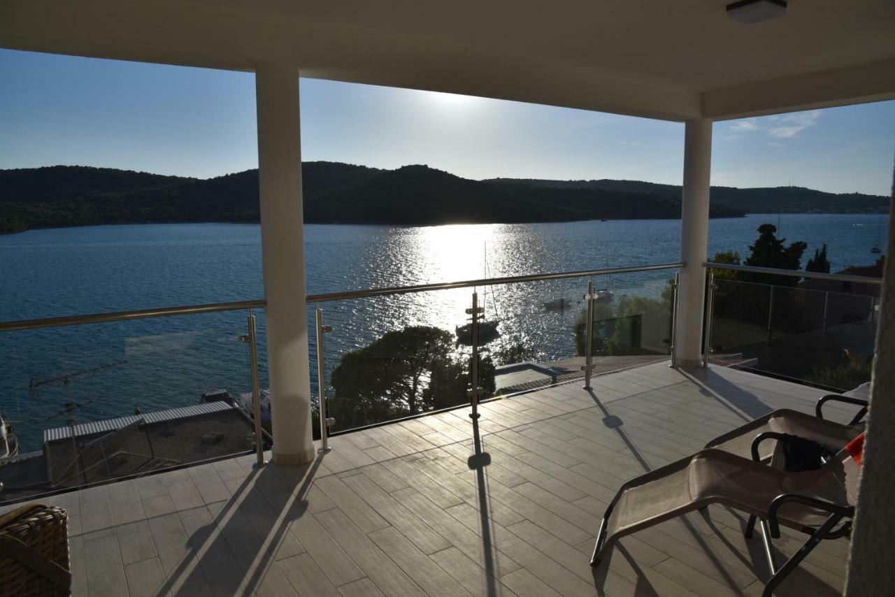 Villa Pina ティスノ エクステリア 写真